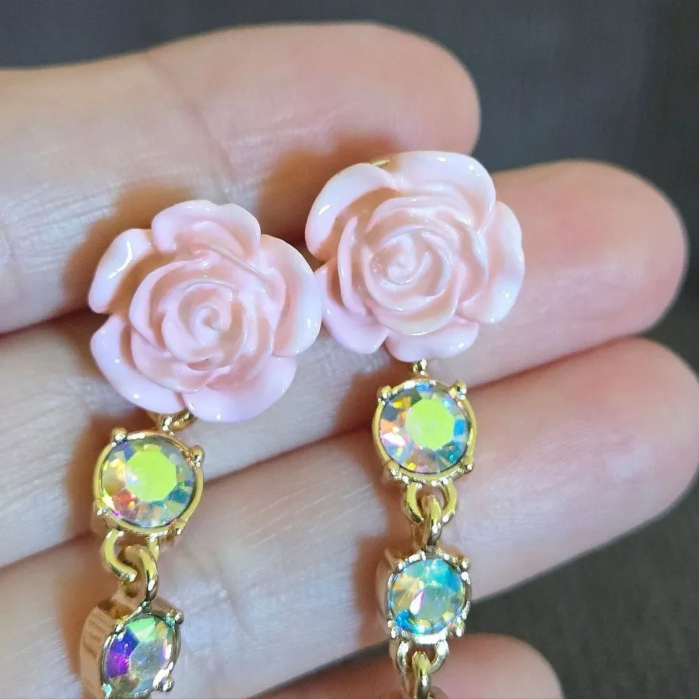 Guess❓️ Pink🩷 Rose🌹 Dangle Earrings